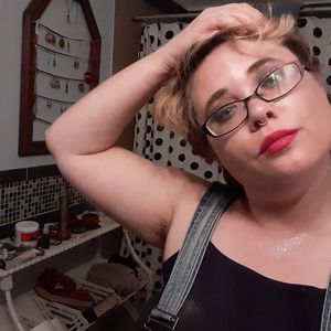 Meet your Posher, Brit